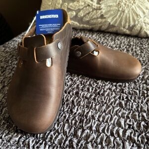 🌟 NWT 🌟 BIRKENSTOCK BOSTON HABANA  BROWN OILED LEATHER CLOGS
UNISEX L8 M6.